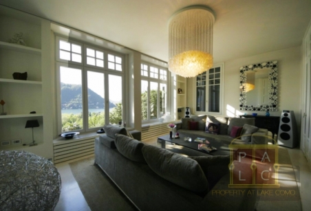 Villa Corinna sitting